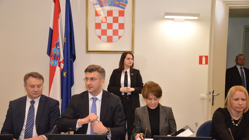 Predsjednik Vlade na sjednici u Sisku: Posebna pozornost gospodarskim, razvojnim i infrastrukturnim projektima